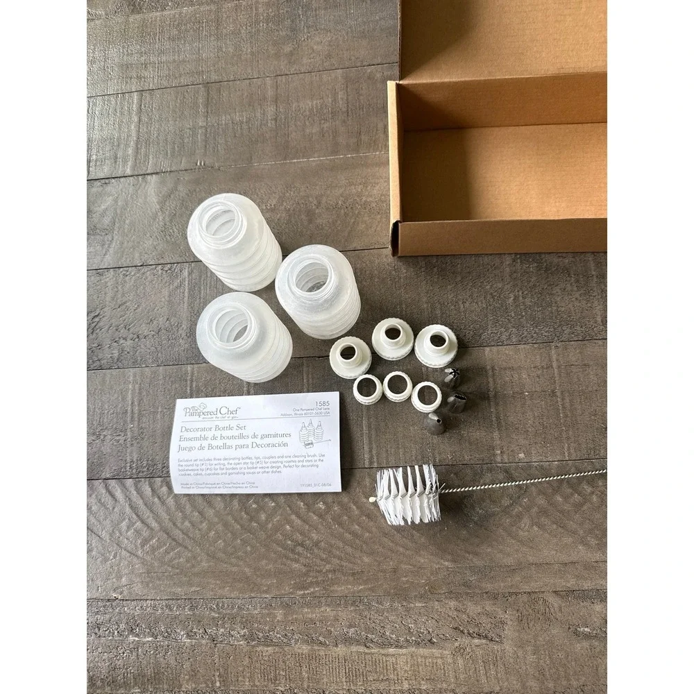 The Pampered Chef Decorator Bottle Set  #1585 with Tips and Cleaning Brush